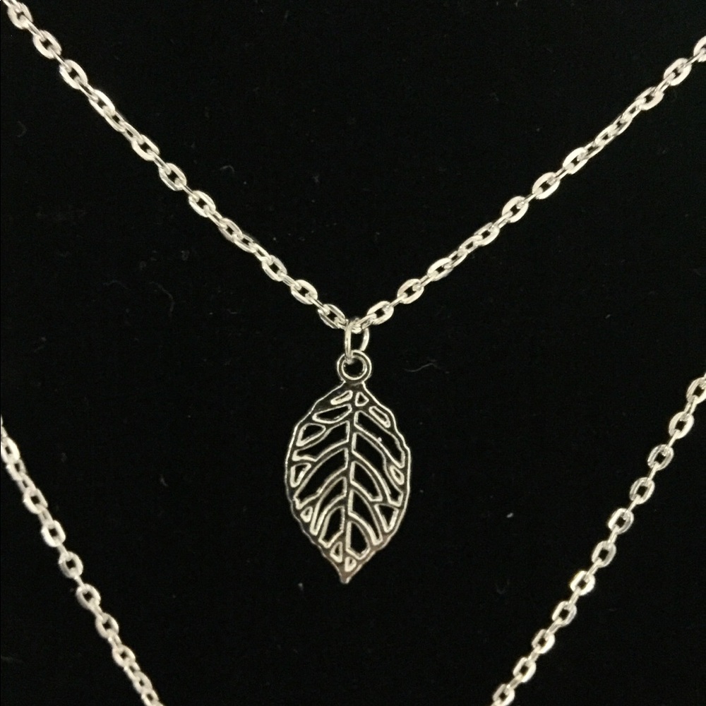 Layered necklace - Picture 5 of 6